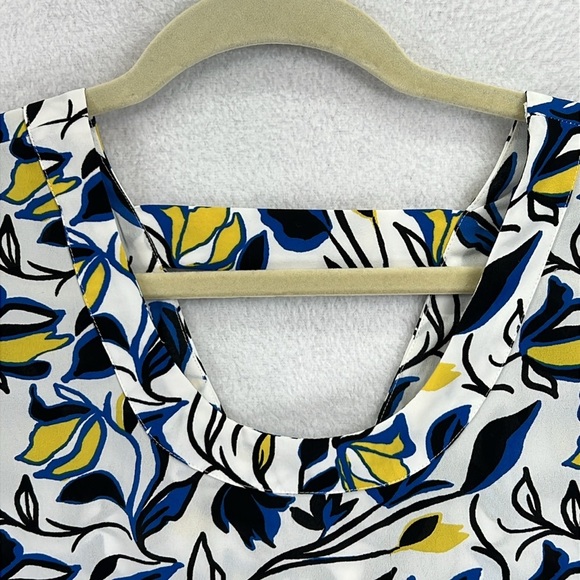 Halogen Women’s Blouse Top Size XL Blue/White/Yellow/Black Polyester Pullover - Picture 3 of 10